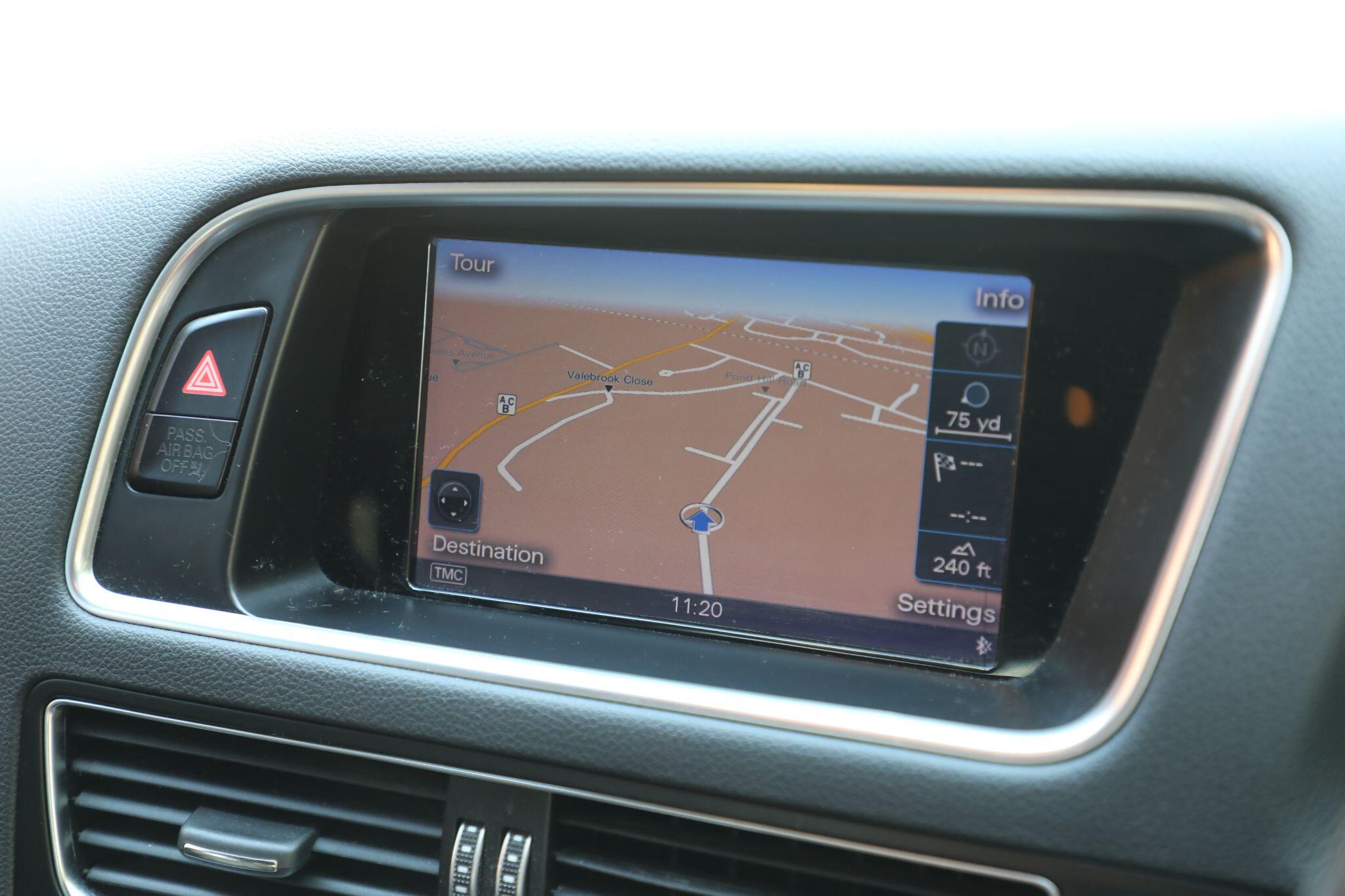 Large vehicle image